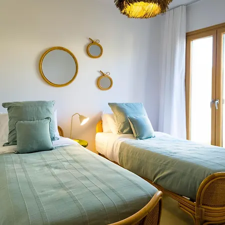 Nour, Modern High-ceiling Retreat With Pool In Plaka Naxos * Naxos City