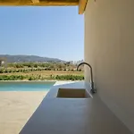 Villa Nour, Modern High-ceiling Retreat With Pool In Plaka Naxos Naxos City