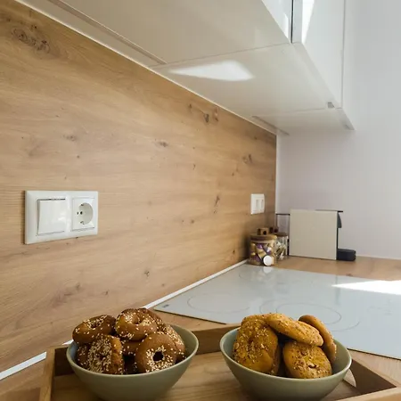 Nour, Modern High-ceiling Retreat With Pool In Plaka Naxos Villa Agios Arsenios