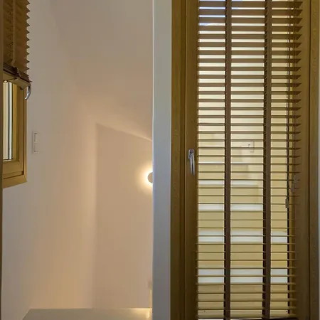 Nour, Modern High-ceiling Retreat With Pool In Plaka Naxos Naxos City